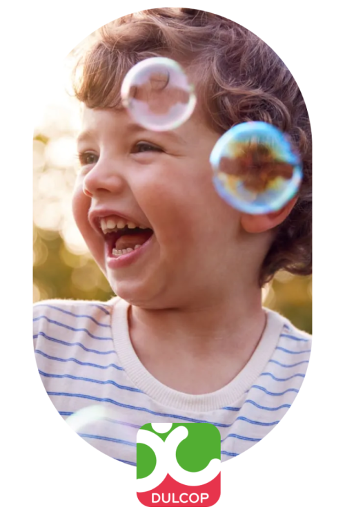 BUBBLE WORLD<br />
IS THE WORLD<br />
OF SOAP BUBBLES<br />
