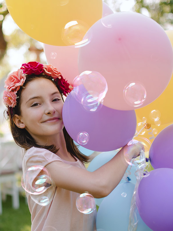 SOAP BUBBLES: THE MUST-HAVE PARTY FAVOR FOR EVERY BIRTHDAY CELEBRATION